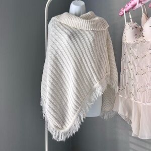 Elegant Cream Knit Fringe Shawl